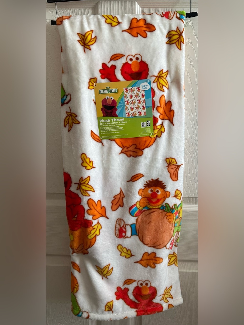 Elmo Sesame Street Blanket Plush Throw White Multicolor 50x70” New